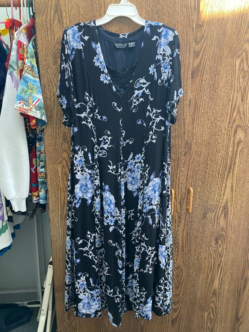🖤 Vintage Lola P. Floral Lace-Trim Maxi Dress SIZE M